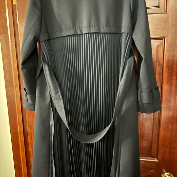 Sandro Pleat-Back Trench Coat nwt size 40 navy - Picture 7 of 8